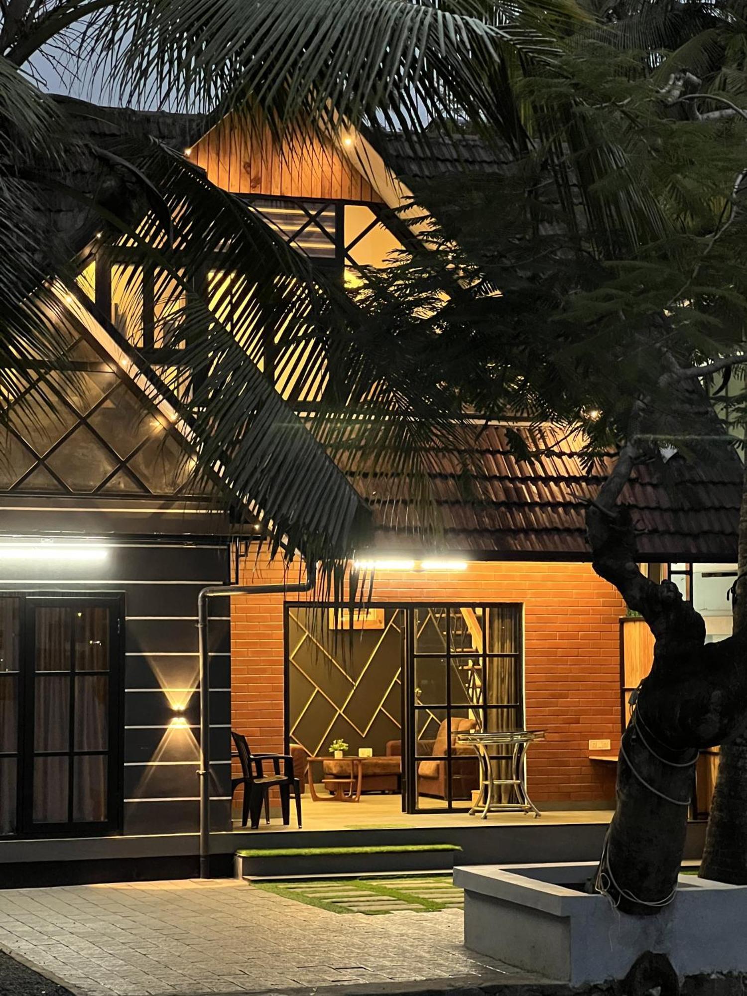 Marina Lounge Hotel Kochi Luaran gambar