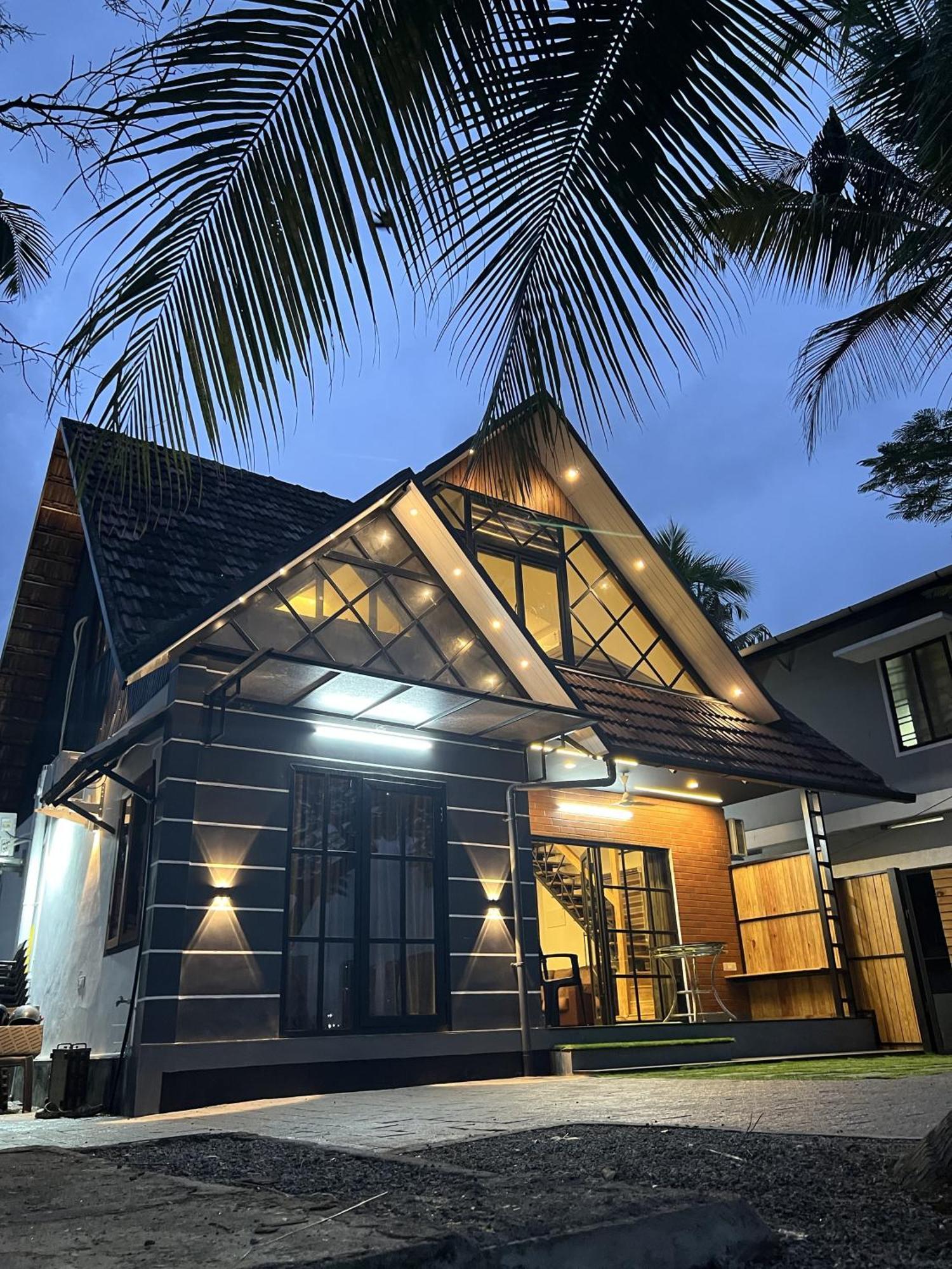 Marina Lounge Hotel Kochi Luaran gambar